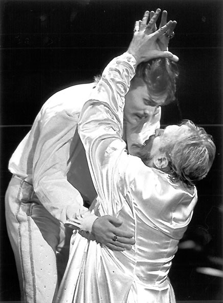 Feodor in "Boris Godunov" mit Siegfried Vogel als Boris. Komische Oper Berlin.