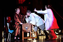 Jochen Kowalski mit Kammersängerin Jutta Vulpius, Harald Warmbrunn, Cornelia Kempers in "Villa Verdi" / Volksbühne Berlin, Premiere 24.04.2013 / Fotograf: Thomas Aurin