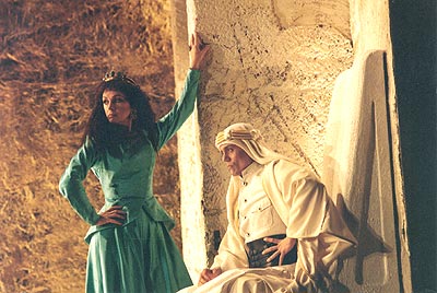 Als Tolomeo in Händels "Giulio Cesare in Egitto" mit Valeri Masterson als Cleopatra. Grand Opera Paris.